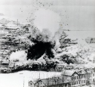 朝鮮戦争爆撃