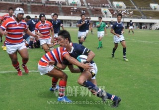 朝大(紺)対中京大学(オレンジ)