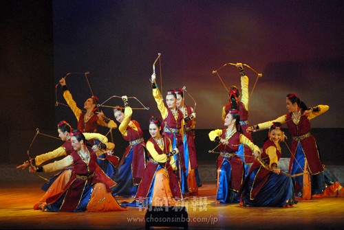 金剛山歌劇団、福島で2014年初舞台／「明日も生きる！」エネルギー (7)