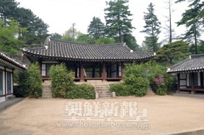 崧陽書院は朝鮮王朝時代儒教を学ぶ書院（大学）であった