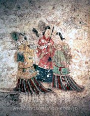 高松塚古墳の4人の女子像（奈良県明日香村）