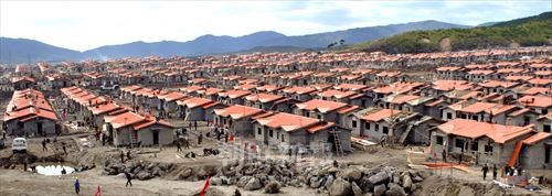 羅先市の住宅再建が着々と進んでいる（朝鮮中央通信＝朝鮮通信）