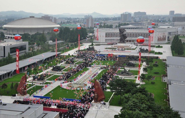 김정은원수님 참석밑에 조국해방전쟁승리기념관 개관식이 진행되였다.(조선중앙통신)
