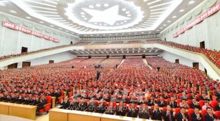 조선민주주의인민공화국창건 65돐경축 중앙보고대회가 8일 평양의 4.25문화회관에서 진행되였다.(조선중앙통신)