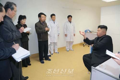 김정은원수님께서 류경구강병원과 옥류아동병원을 현지지도하시였다.(조선중앙통신)
