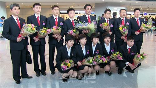 세계탁구단체선수권대회에 출전하기 위하여 일본에 도착한 조선선수단