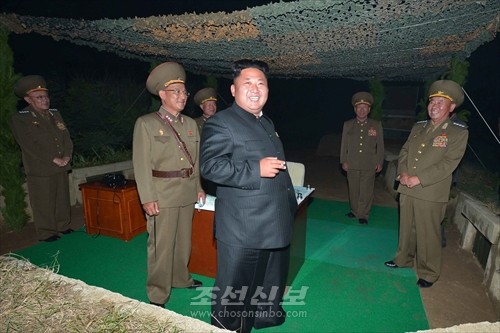 김정은원수님께서 조선인민군 전략군의 로케트발사훈련을 또다시 지도하시였다.(조선중앙통신)