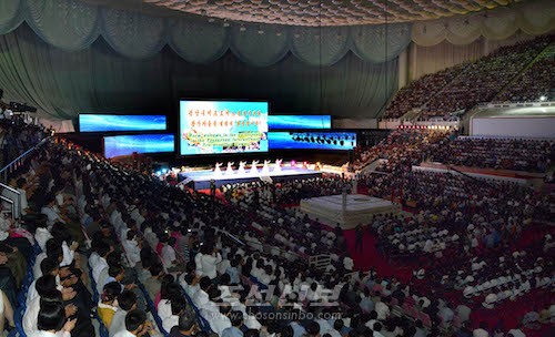 평양국제프로레스링경기대회가 30일 류경정주영체육관에서 개막되였다.(조선중앙통신)