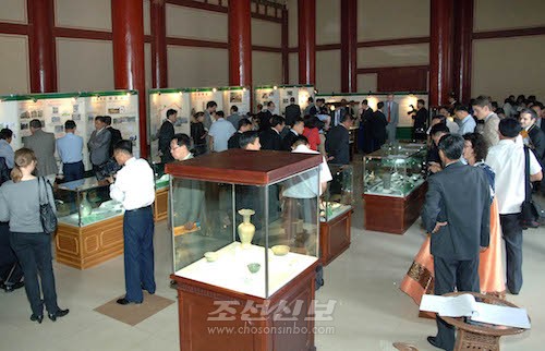 조선민속박물관에서 진행된 전시회 (조선중앙통신)