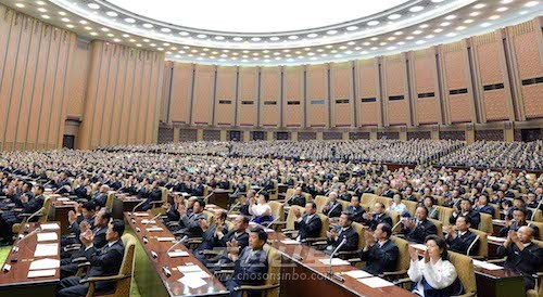 조선민주주의인민공화국 최고인민회의 제13기 제2차회의가 25일 만수대의사당에서 진행되였다.(조선중앙통신)