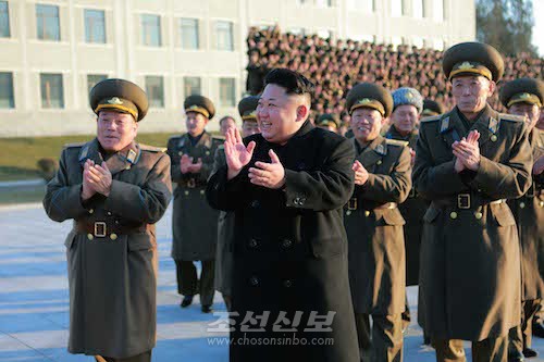 김정은원수님께서 조선인민군 항공 및 반항공군 지휘부를 시찰하시였다.(조선중앙통신)