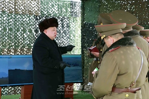 김정은원수님께서 섬화력타격 및 점령을 위한 연습을 조직지도하시였다.(조선중앙통신)