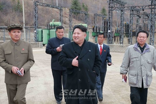 김정은원수님께서 백두산선군청년발전소건설장을 현지지도하시였다.(조선중앙통신)
