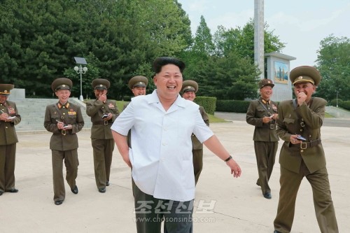 김정은원수님께서 고사포병군관학교를 시찰하시였다. (조선중앙통신)