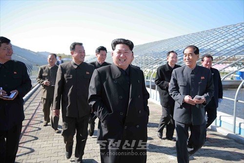 김정은원수님께서 조선양어부문의 본보기, 표준공장으로 전변된 평양메기공장을 현지지도하시였다.(조선중앙통신)