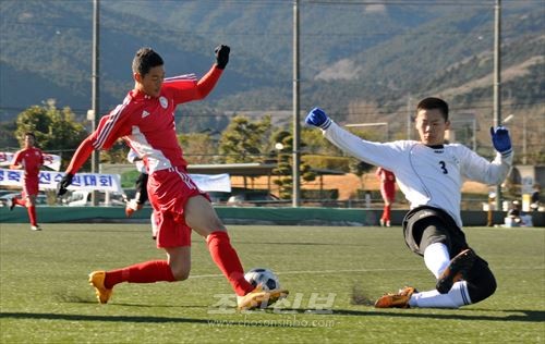 시즈오까에서 진행된 《제30차 재일조선학생축구선수권대회》의 경기모습
