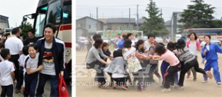 오래간만에 부모들과 만난 후꾸시마학생들(왼쪽), 경기에는 지방  동포들도 적극 참가하였다.