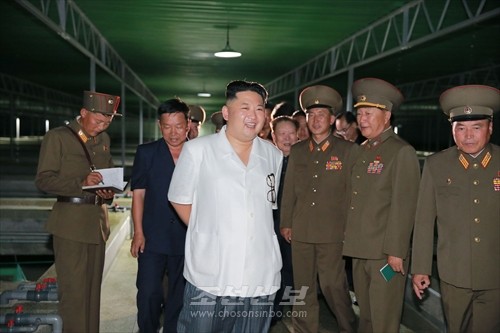 김정은원수님, 조선의 양식공장의 본보기, 표준으로 전변된 평양자라공장을 현지지도